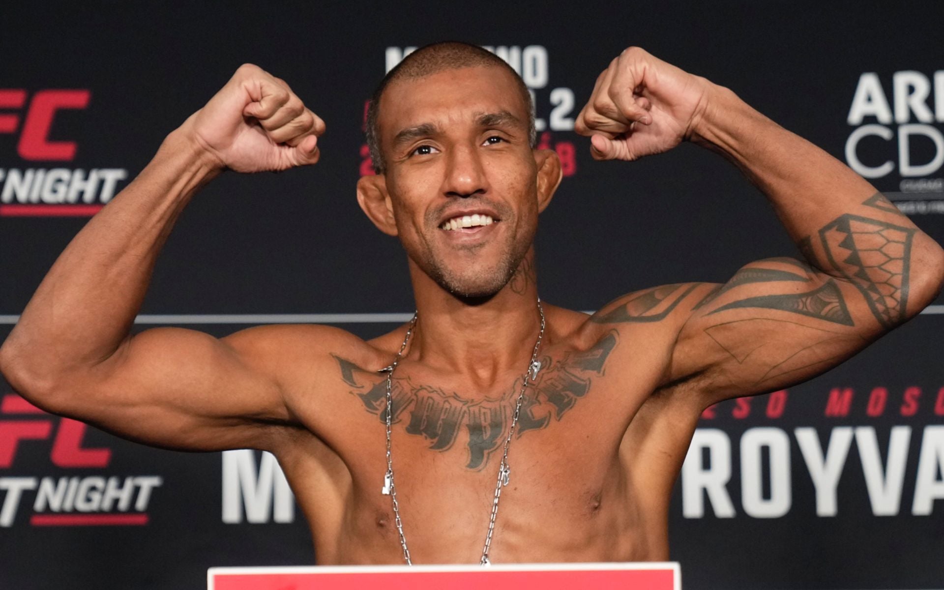"There were six doctors here that night" - Dana White shares key health update on Raoni Barcelos after UFC Vegas 121 scare