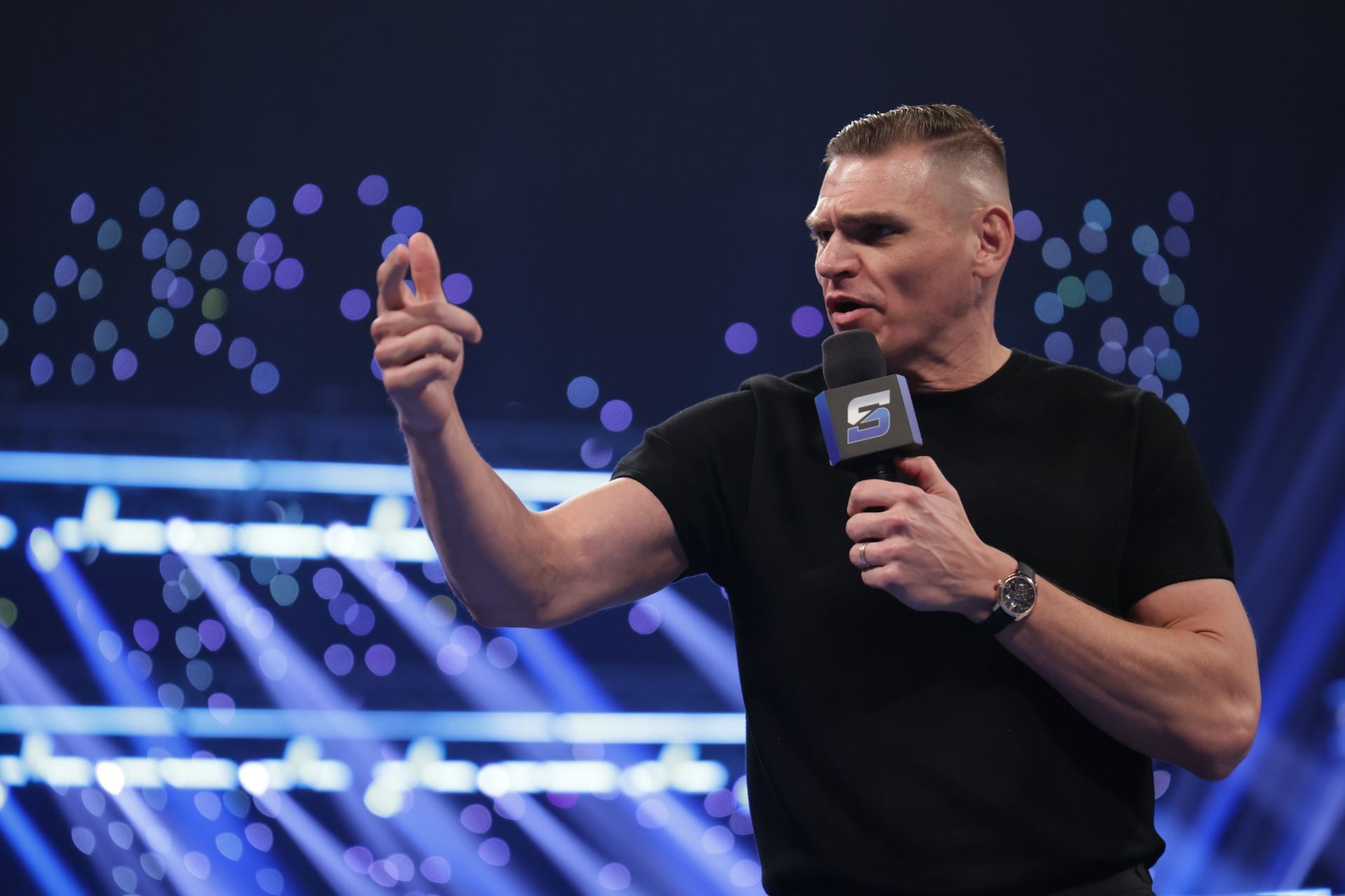 Gunther's Status For Tonight's WWE SmackDown Potentially Revealed Amid Feud With Former Universal Champion
