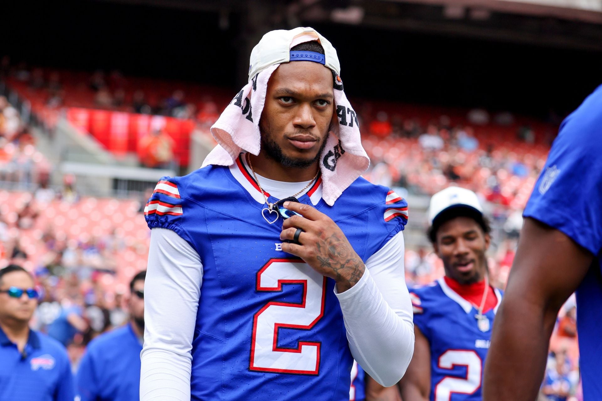 DJ Moore injury update: Sports doctor raises "significant concerns" about collarbone fracture as Bills WR suffers massive blow 