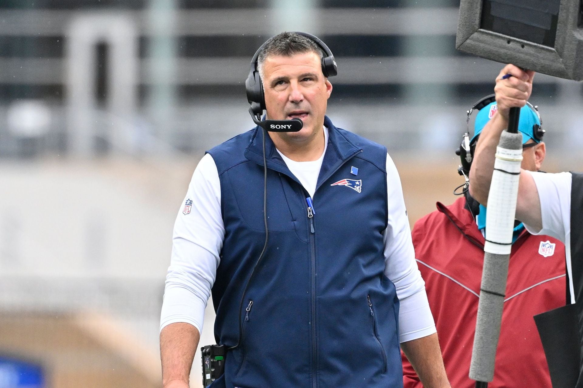 "He lost the locker room": Barstool analyst points fingers at Dianna Russini over Mike Vrabel & Patriots' struggles