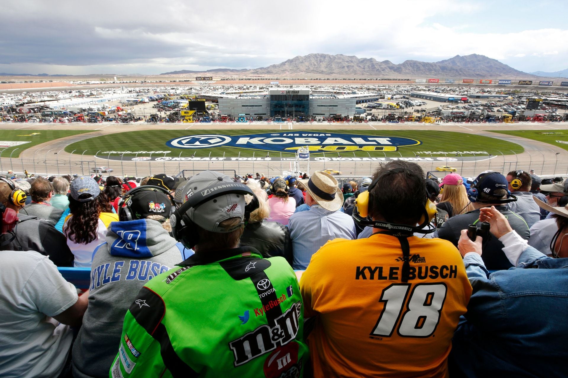 Proposed Kyle Busch street tribute at Las Vegas Motor Speedway goes before Clark County next week, with "Rowdy Road" facing a duplicate-name issue