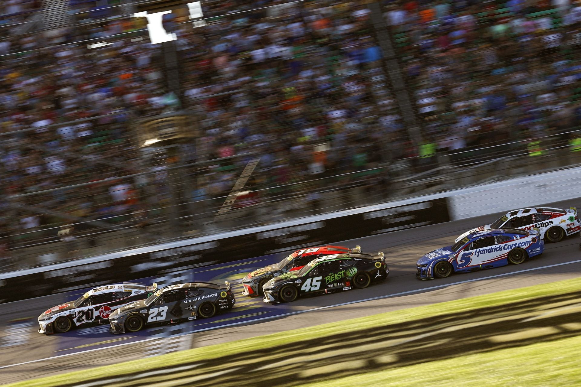 How to watch the NASCAR race today? Time, TV Channel, Radio & Live Stream Details for 2026 Hollywood Casino 400 at Kansas Speedway