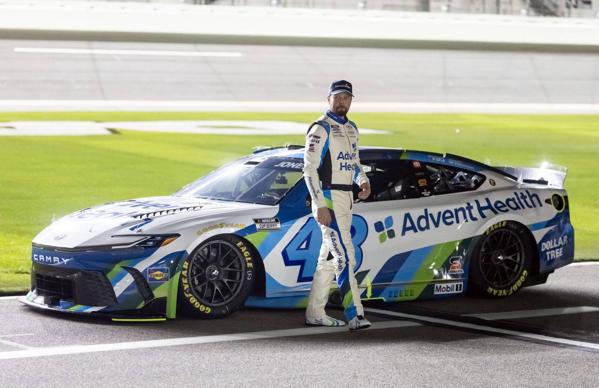 “Well deserved”: Fans react as Erik Jones signs multi-year contract with Legacy Motor Club