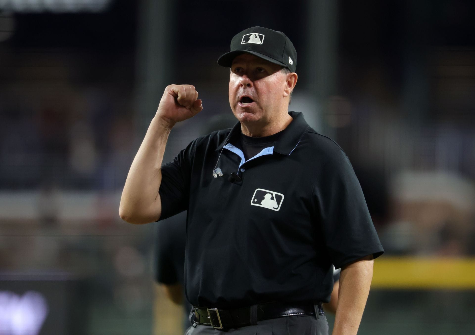 "Old loser"; "Compulsive liar" - Fans rip umpire Doug Eddings for blaming Hunter Goodman after controversial incident in Rockies vs Cardinals game
