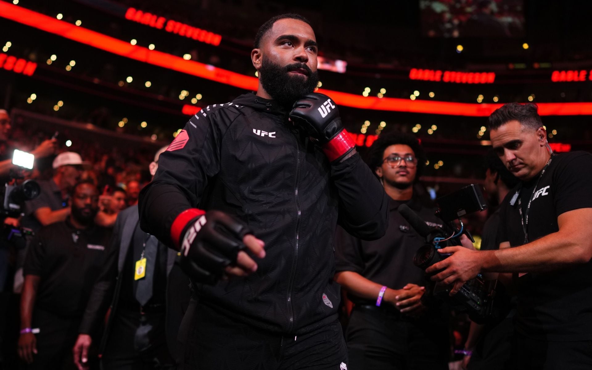 "Left hook loophole" - Former UFC heavyweight contender labels Gable Steveson "Greg Hardy 2.0" after 12-second knockout loss at UFC 331