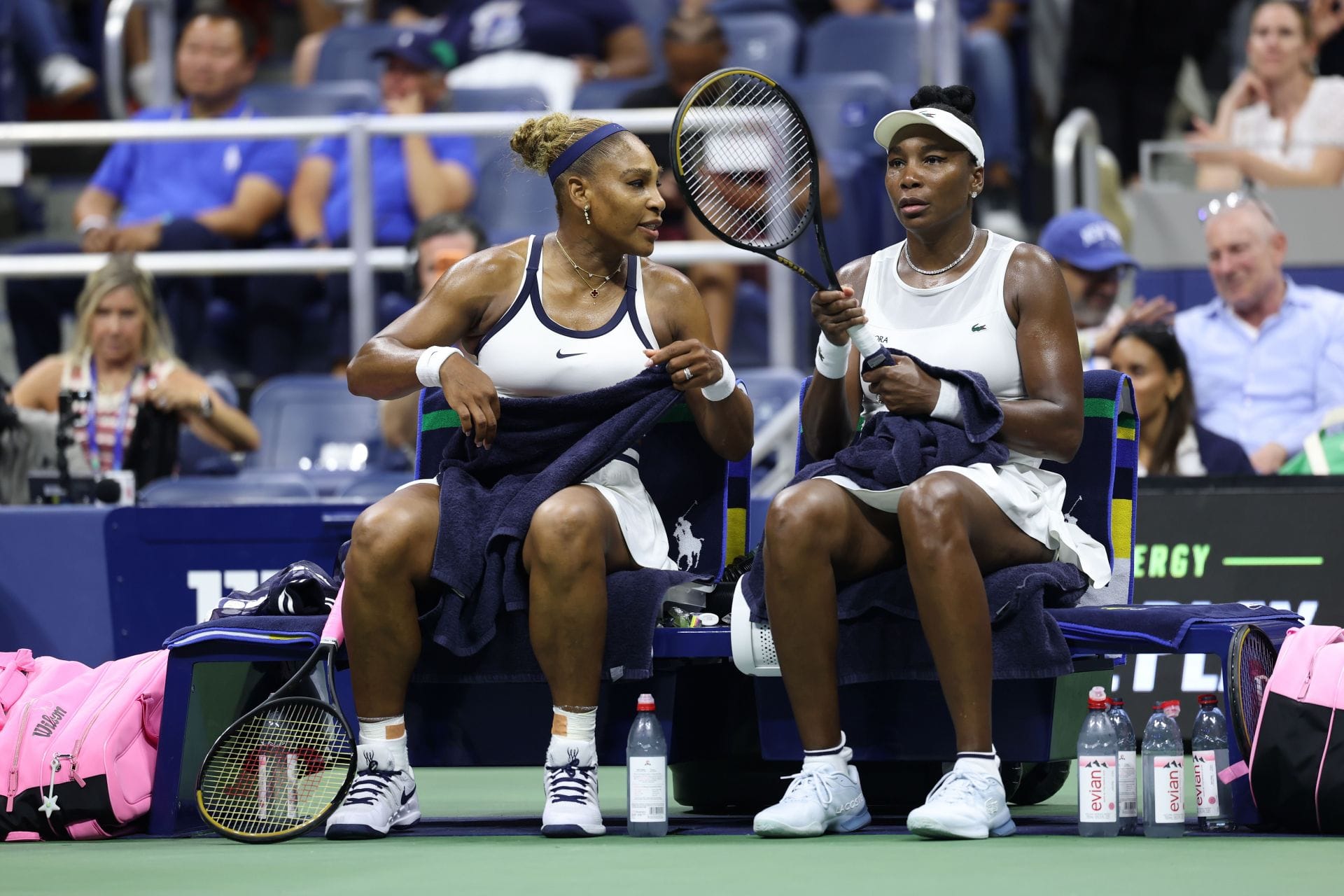 Venus & Serena Williams face massive fan backlash for skipping press duties after US Open doubles exit: "Such sore losers"