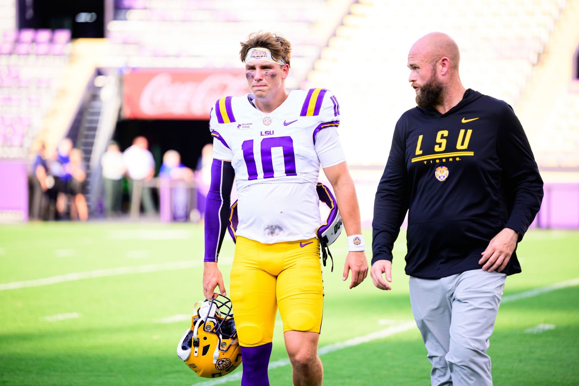 "When you order Joe Burrow from Temu": NFL fans troll Sam Leavitt's pregame outfit from LSU vs Clemson showdown