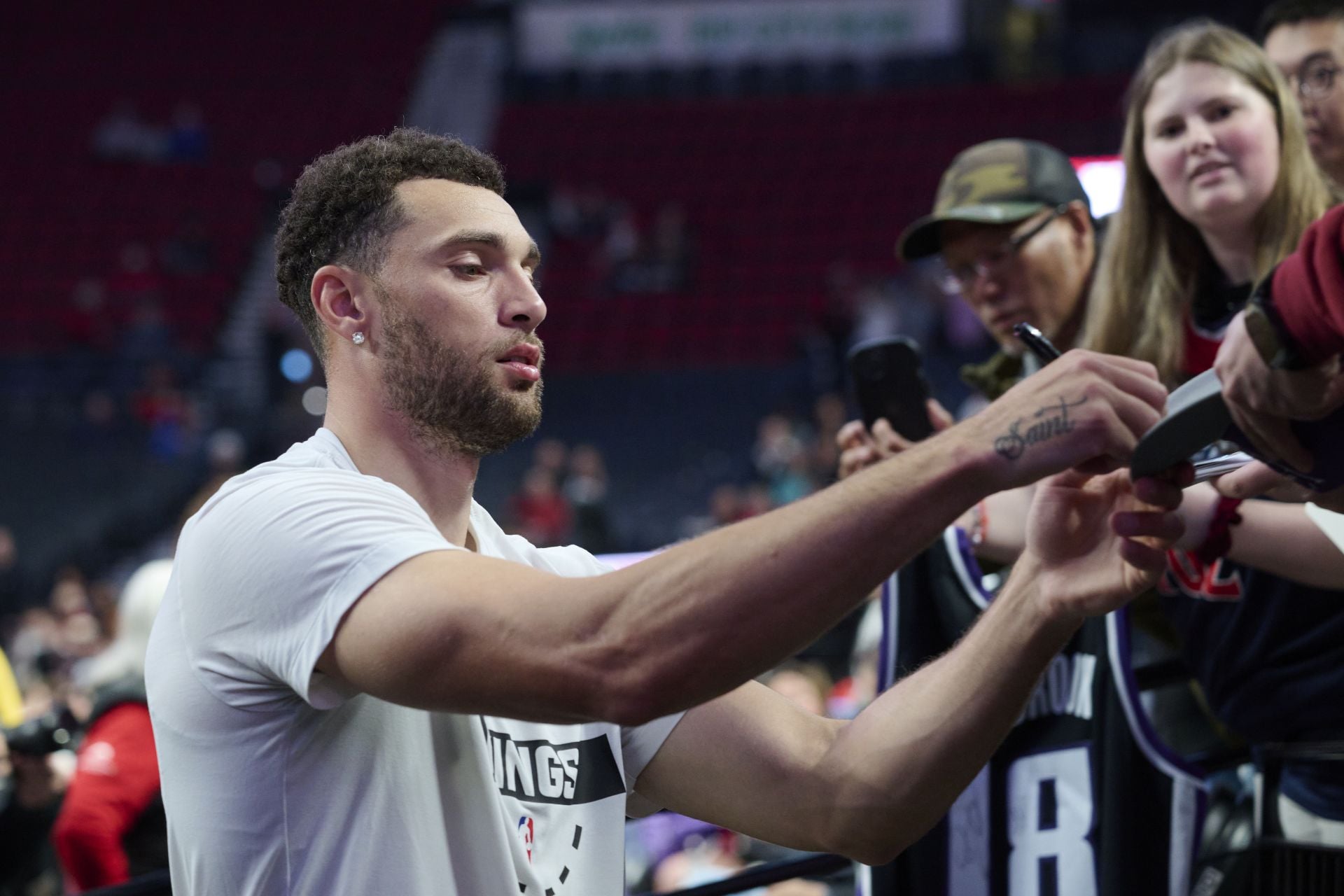 “That Hot Mic Got Them Down Bad”: Zach LaVine’s Wife Responds After Kings Reporters Get Caught Thirsting Over Him While Making Harsh Comments