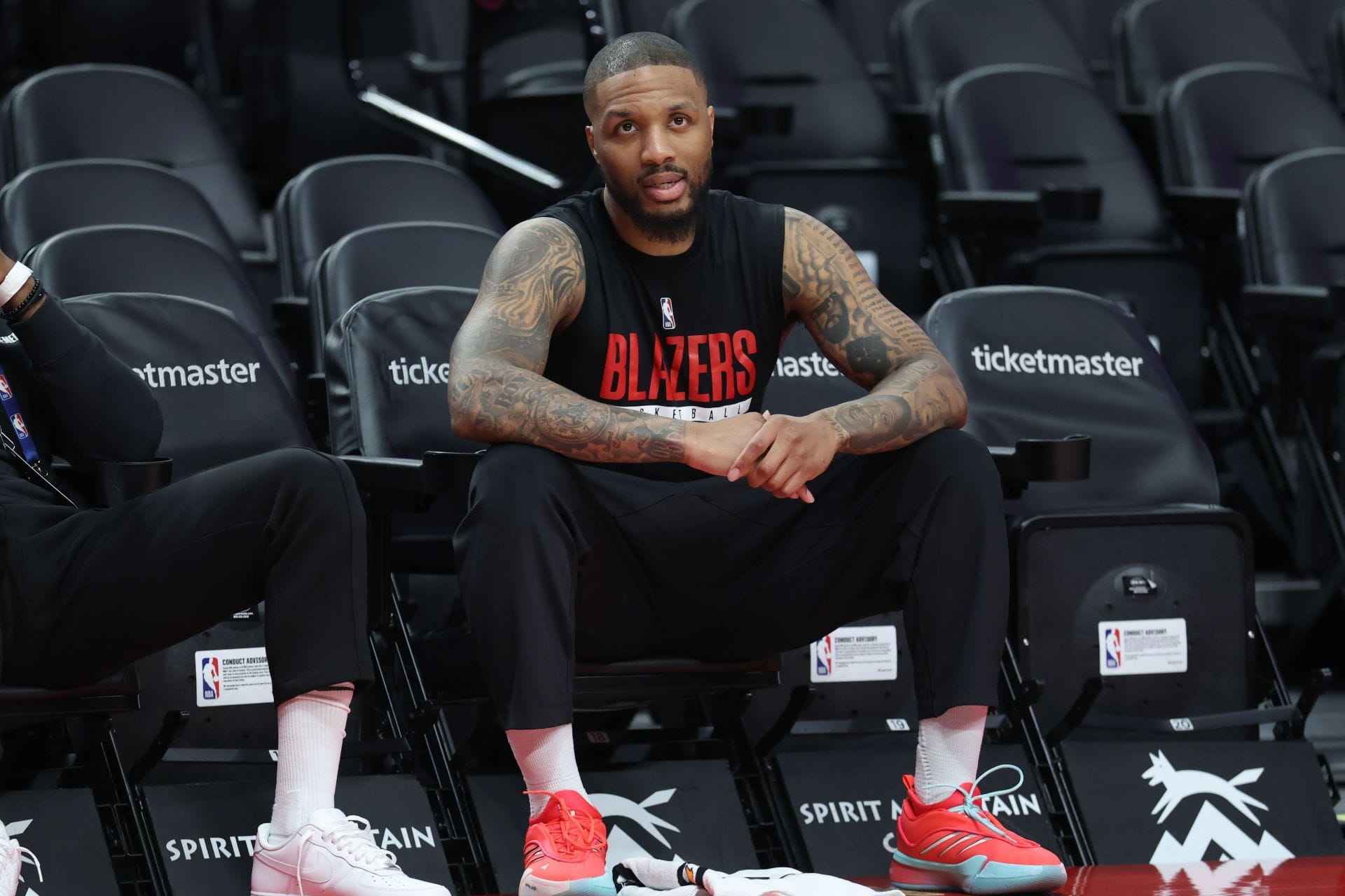 "Certified demon", "He's so brazy" - NBA Fans Go Wild As Damian Lillard Unveils Insane Shooting Practice Numbers 