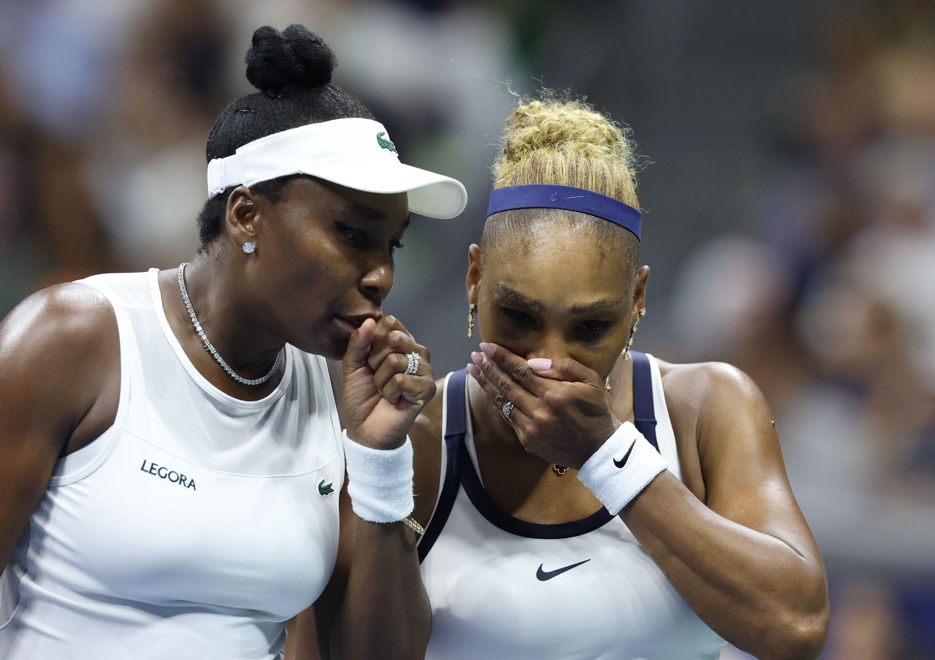 "Why don't you call out Venus & Serena Williams directly?" - Fans slam insider over take on US Open exit press from Fritz, Keys
