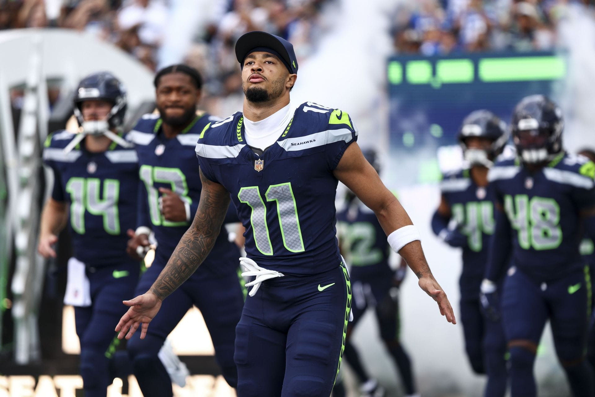"Literal robbery," "Seahawks getting cooked by the refs": NFL fans rip referees for controversial offside penalty on tush push play vs. Patriots