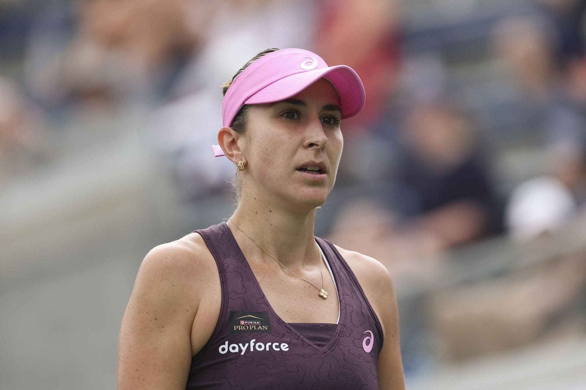 "Unless you're Djokovic, you won't be disqualified" - Fans furious over Belinda Bencic's 'reckless' behavior in shock US Open loss