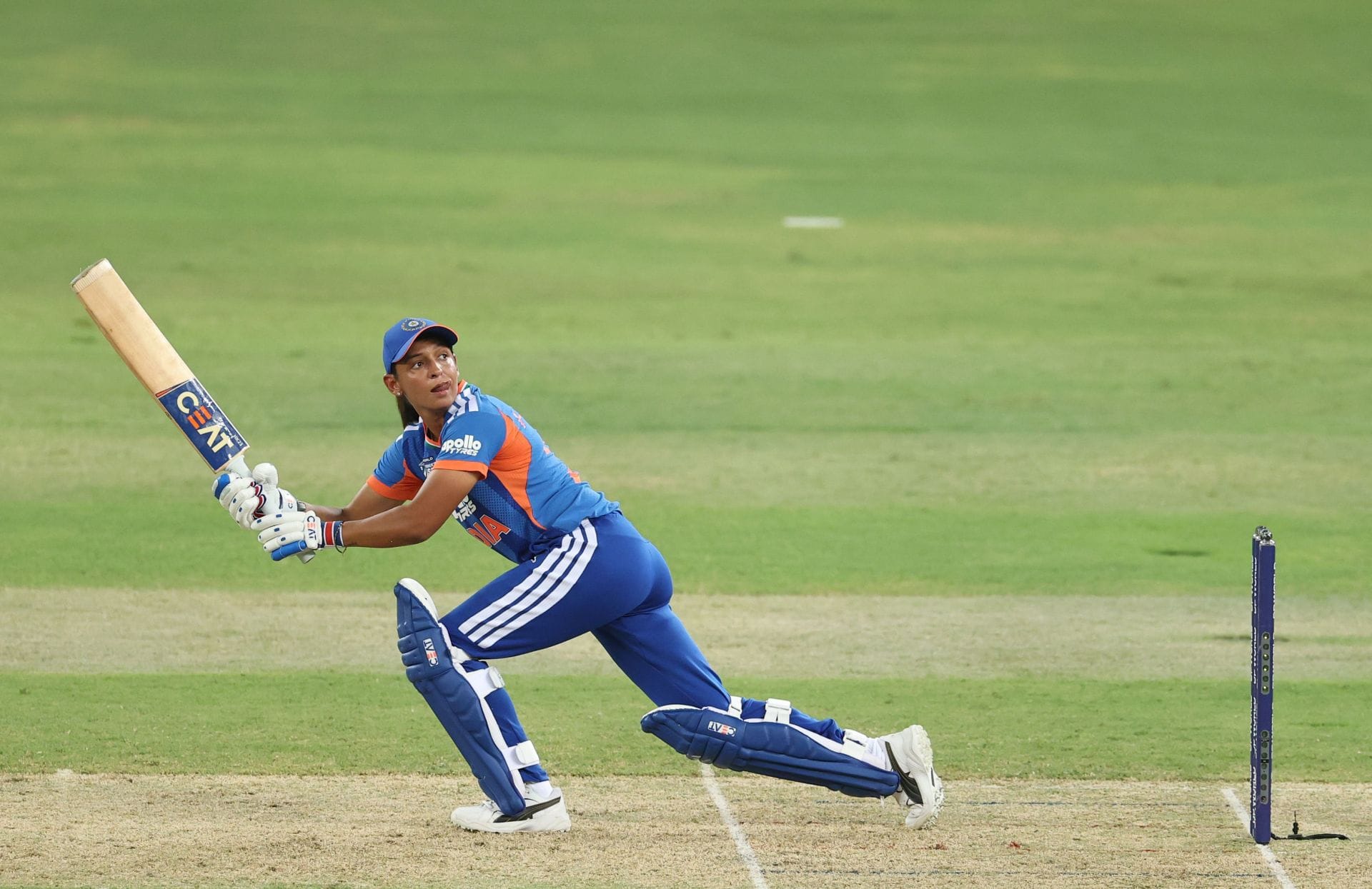 Harmanpreet Kaur finishes with a six as India demolish Pakistan in Women’s Asia Cup 2026 [Watch]