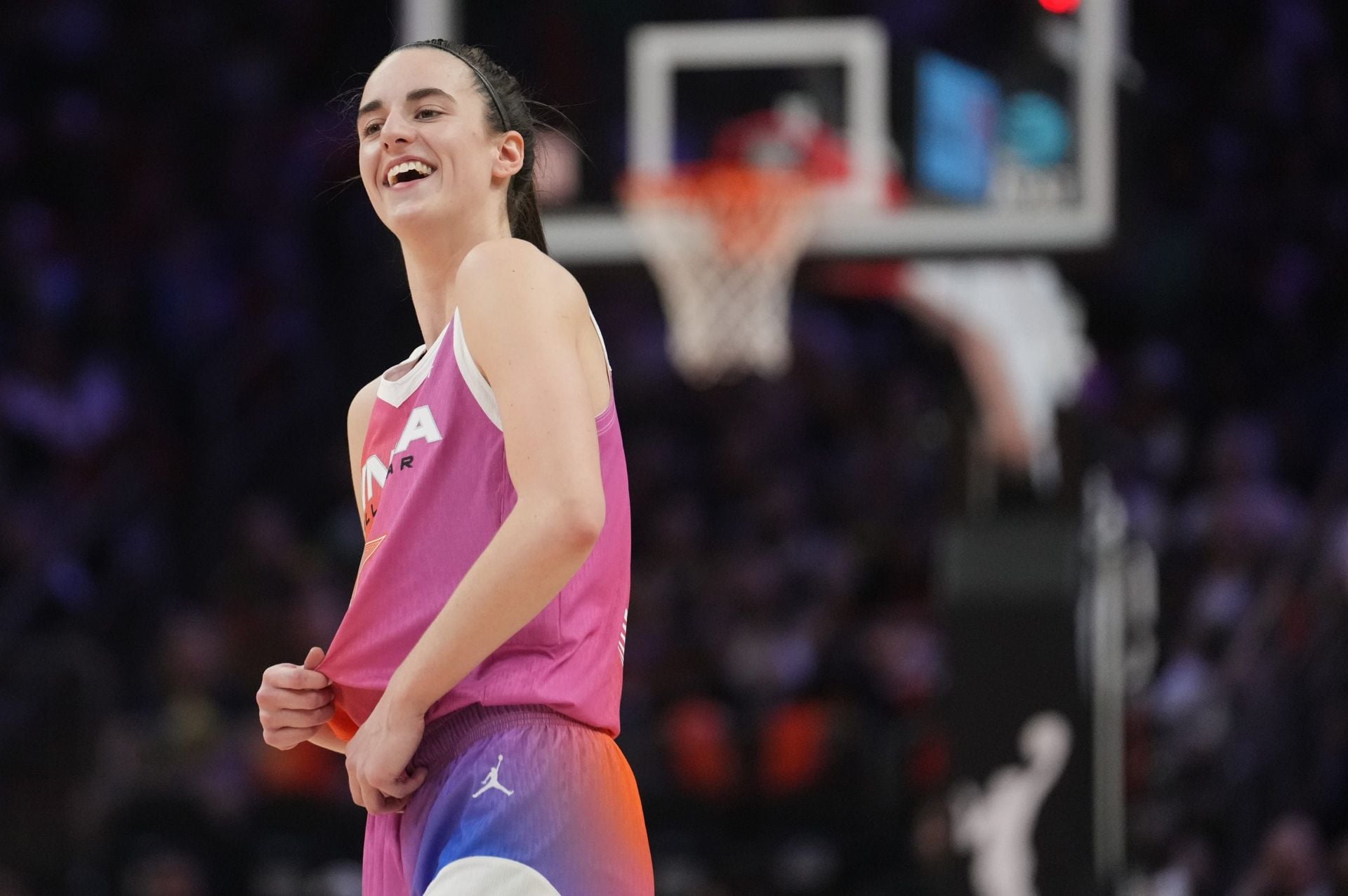 "She did this same thing to Paige during the 2024 Final Four" - WNBA Fans Stunned At Caitlin Clark's High IQ Inbound Play Vs Mystics