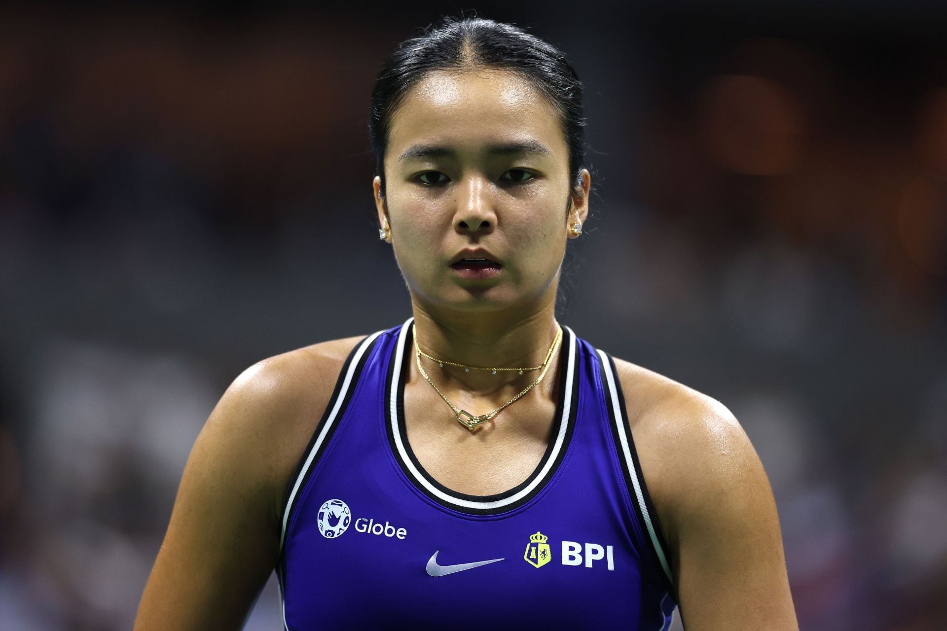 “Alex Eala is overrated” – Fans brutally slam Filipina after shock loss to World No. 180 at Singapore Tennis Open