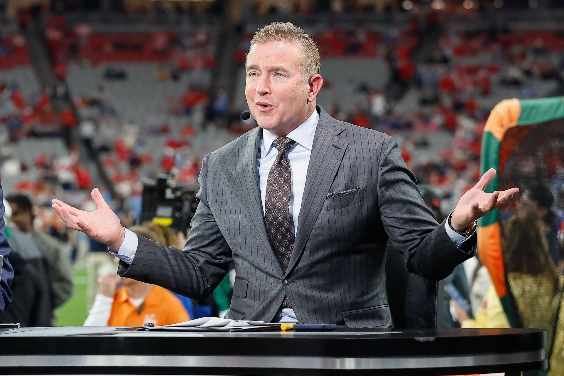 "This is such BS. So problematic": Cowboys insider rips Kirk Herbstreit for pleading ignorance over Ted Cruz's ‘College GameDay’ appearance