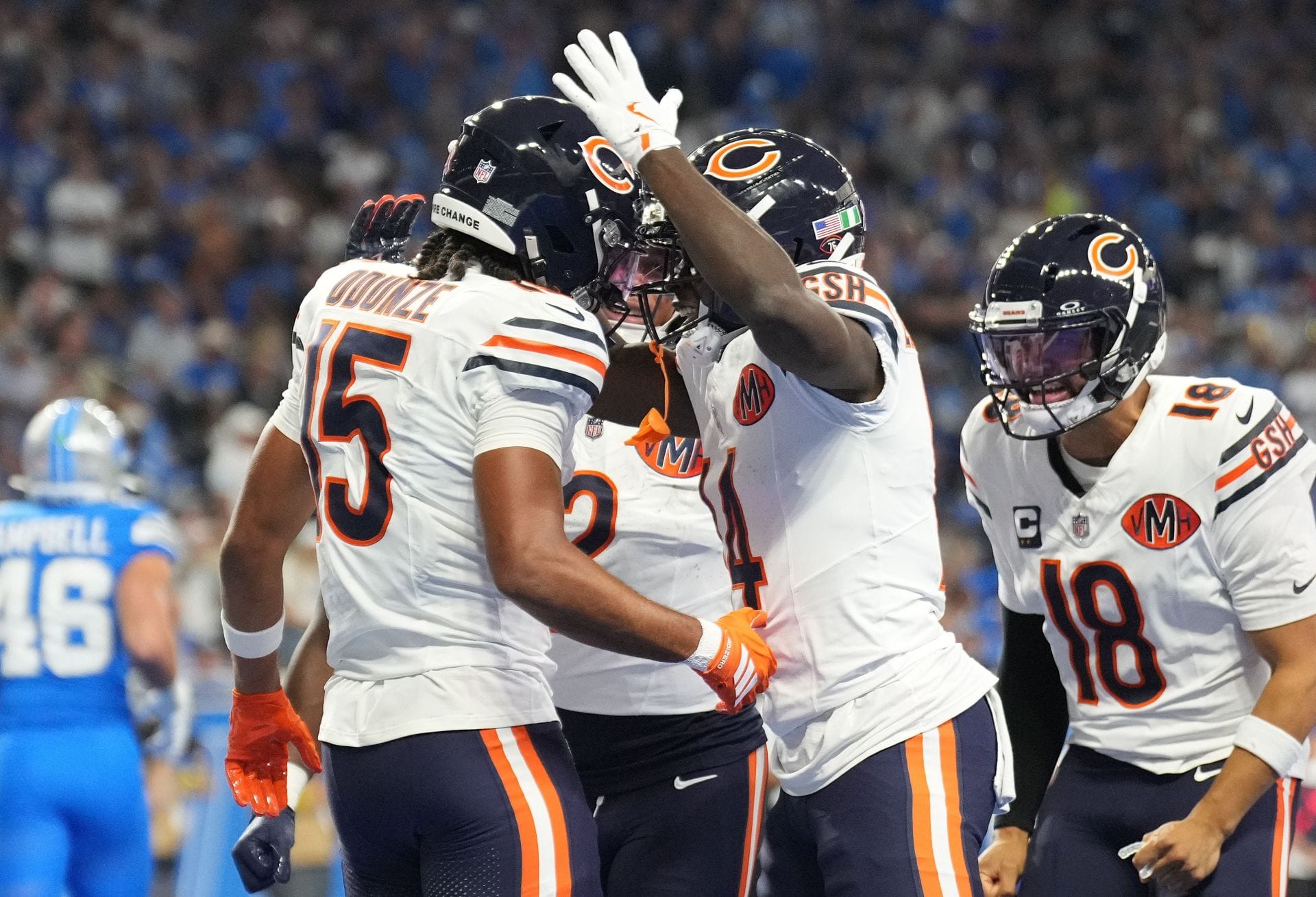 “Madden curse happening already?” “Looking bad”: NFL fans react as Rome Odunze and D’Andre Swift get injured at Bears practice