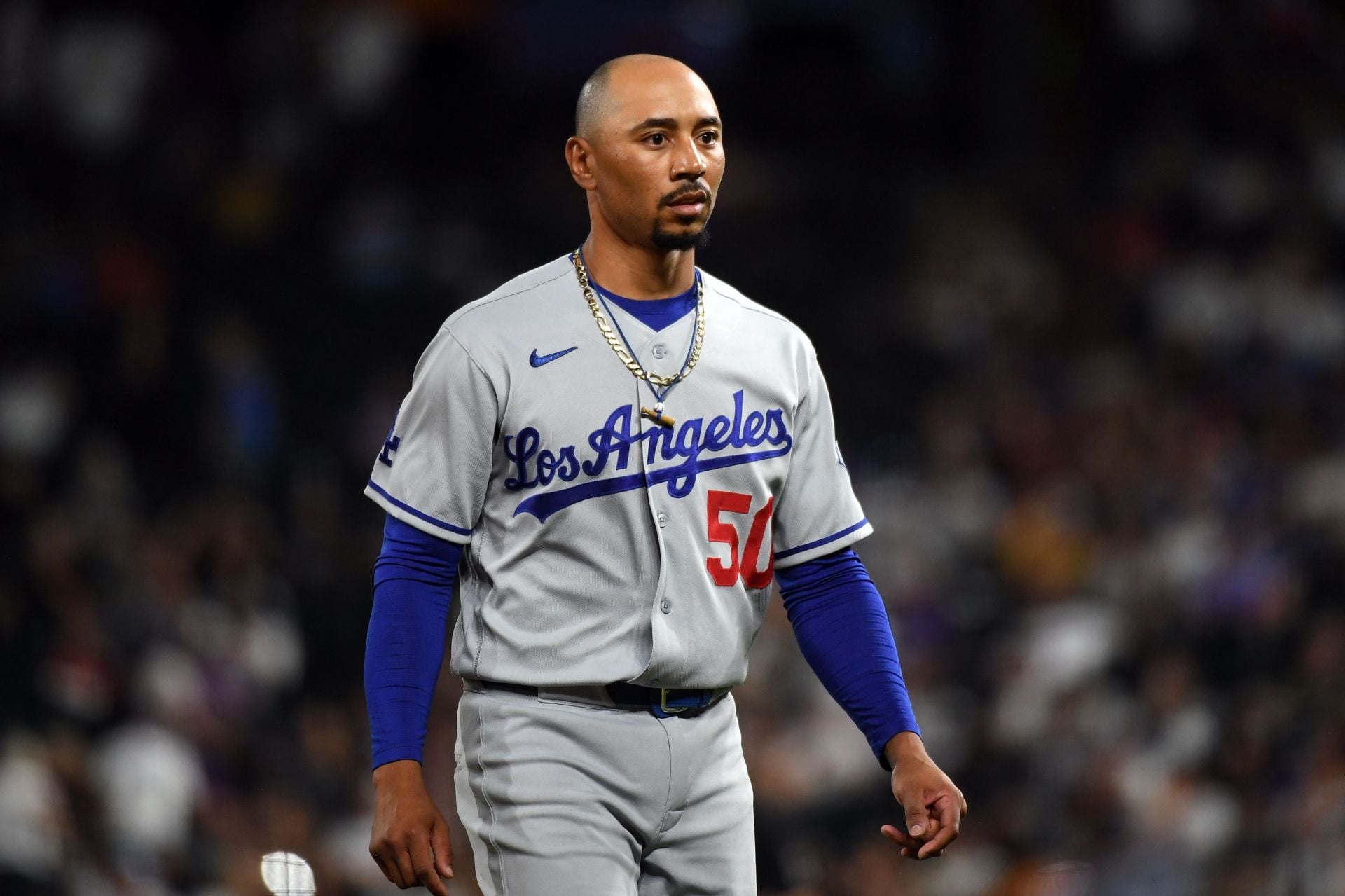10 MLB Trades in History That Fans Will Never Forget