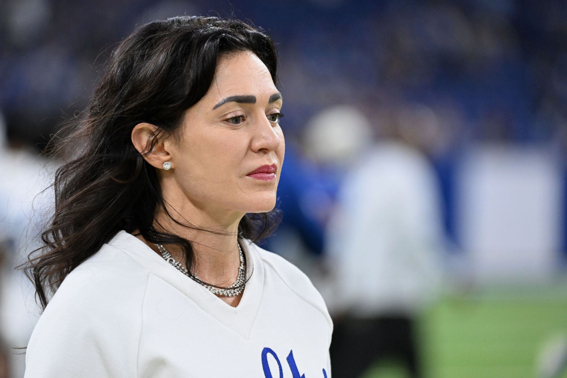 "Notepad is completely blank" "That’s a crossword puzzle book": NFL fans call out Colts owner Carlie Irsay-Gordon for taking notes as team struggles