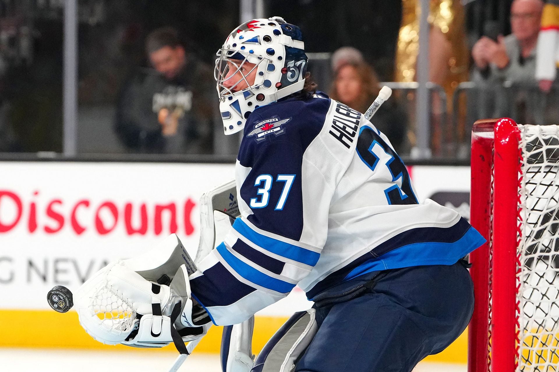 "This could take a while" - Jets GM Kevin Cheveldayoff addresses Connor Hellebuyck trade situation