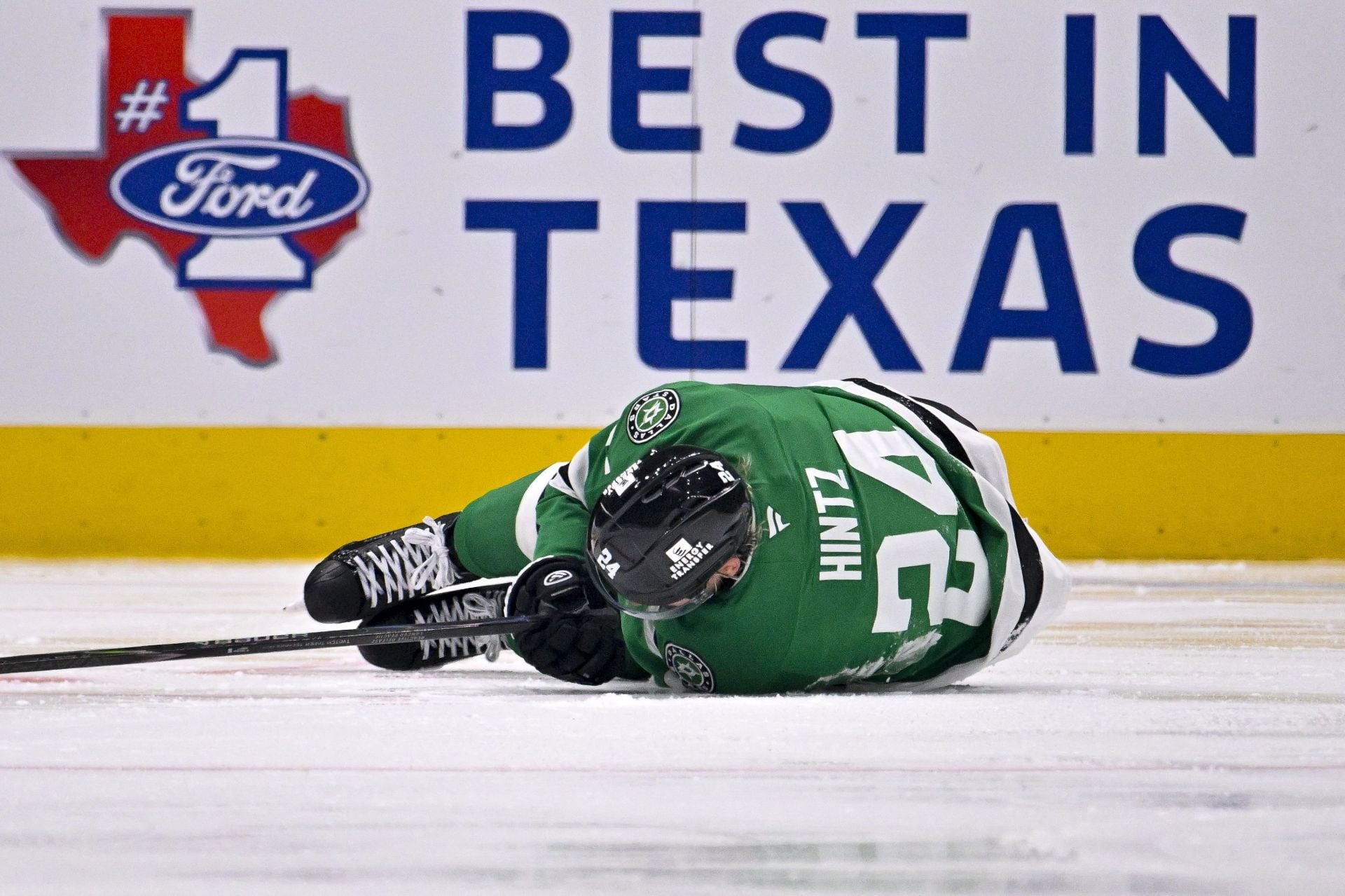 "Soft call", "Suspension worthy": Fans split after Brandon Carlo ejected for knee-on-knee contact with Roope Hintz