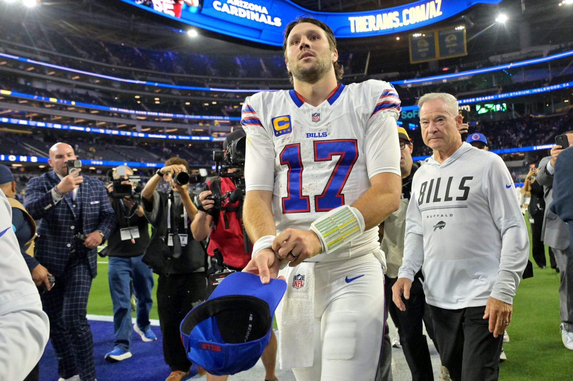 “The reason why people criticize Brett Favre”: 8x Pro Bowler calls for greater Josh Allen scrutiny over turnover heavy QB play