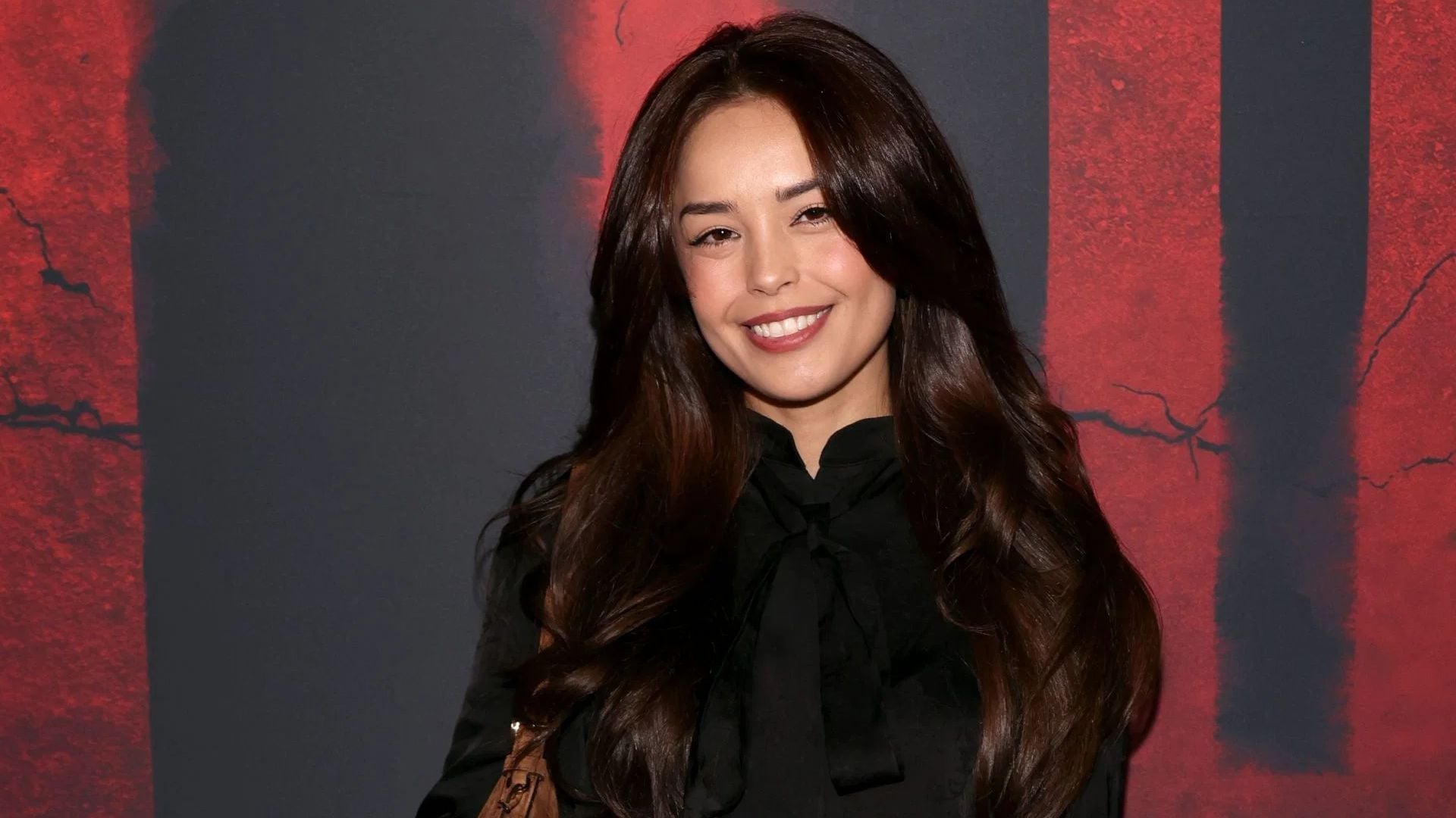Valkyrae abruptly ends livestream and breaks down in tears after learning about her family member's death