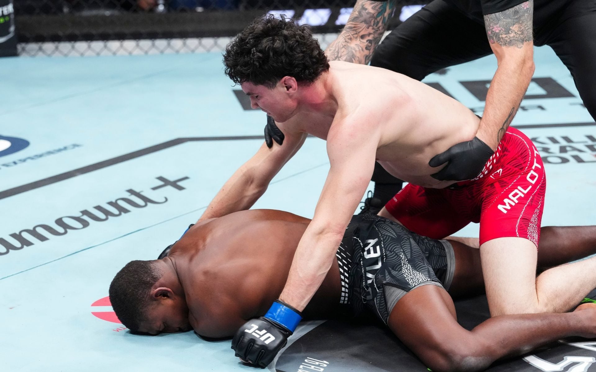 "I told Hunter cut him" - Dana White jokes about Joaquin Buckley snubbing his handshake before UFC Edmonton loss