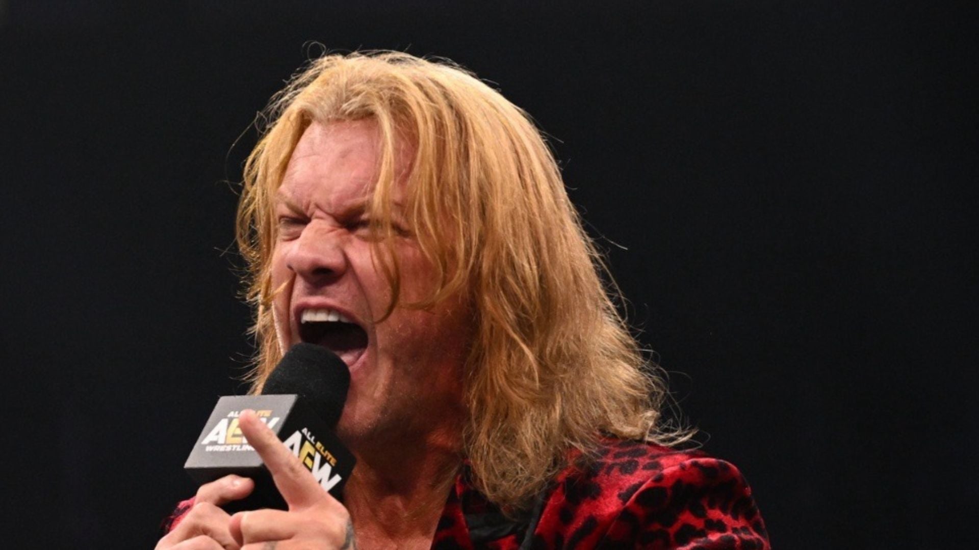 Rising AEW star takes a brutal shot at Chris Jericho following his heartbreaking loss