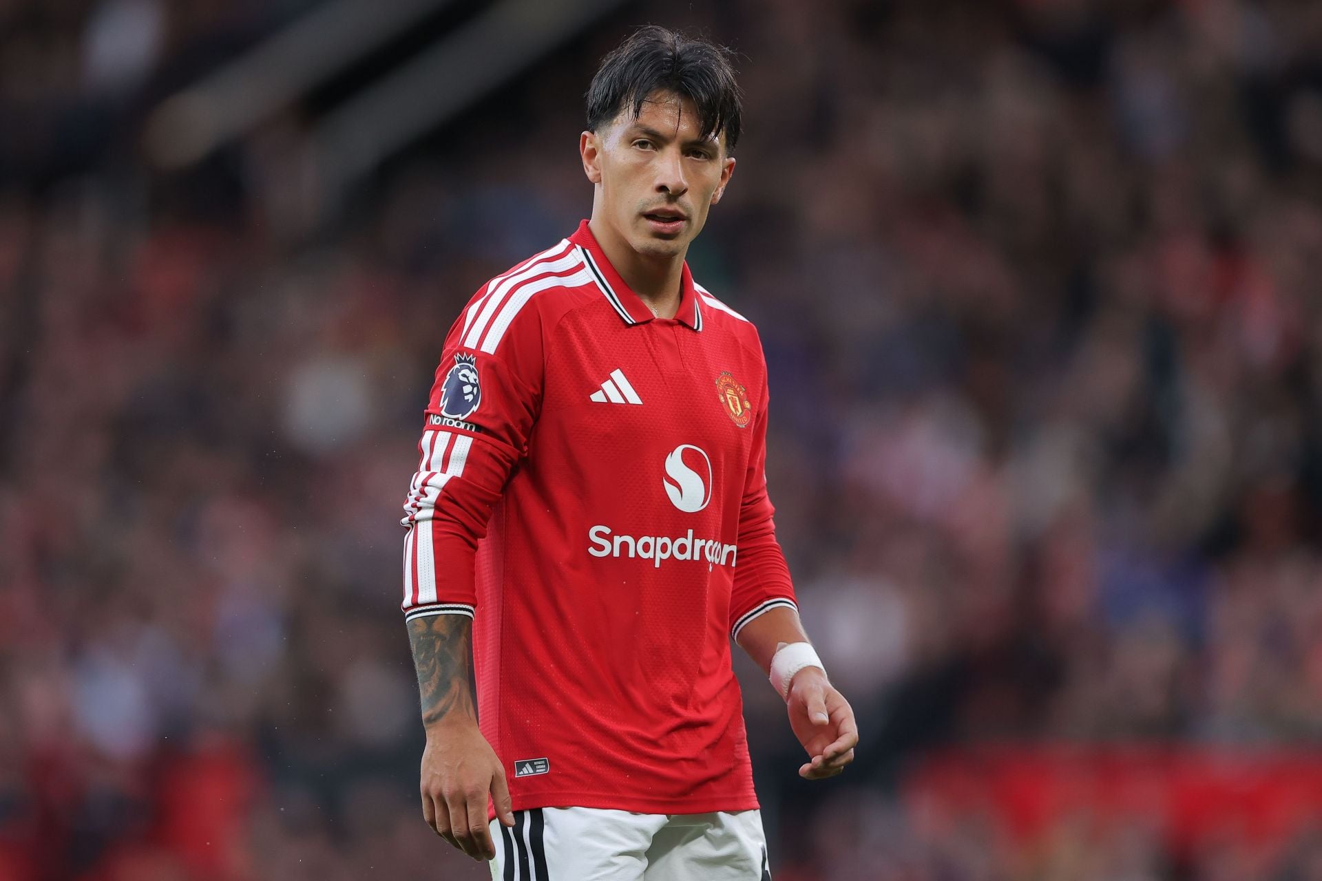 "His performances haven't been good enough" - Manchester United legend slams Lisandro Martinez after comments on summer transfer window