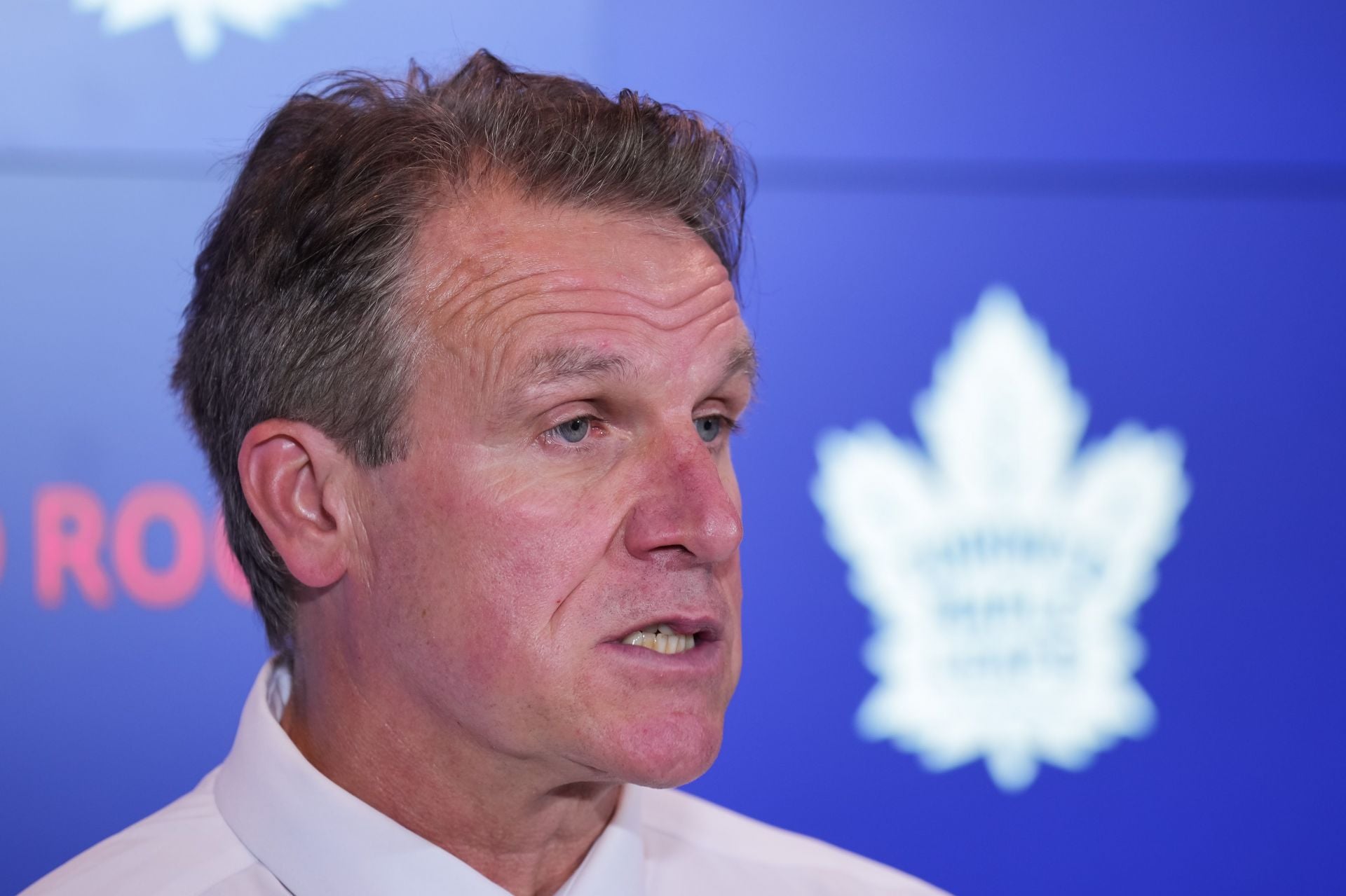 TOR fans rip into Maple Leafs HC Jim Hiller after blowing 4-2 lead in OT loss to Sabres - "Another coaching moron on staff"