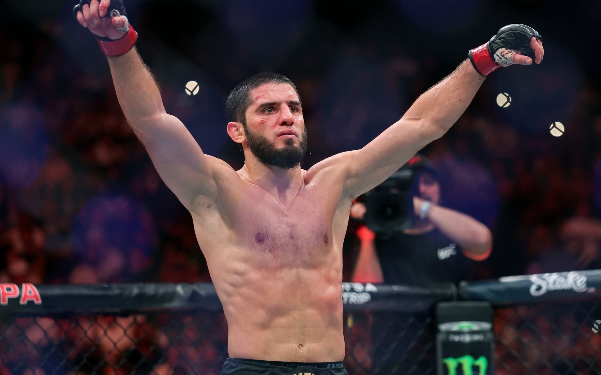 "Of course it's easy" - Arman Tsarukyan blasts Jordan Burroughs for chasing Islam Makhachev wrestling clash 
