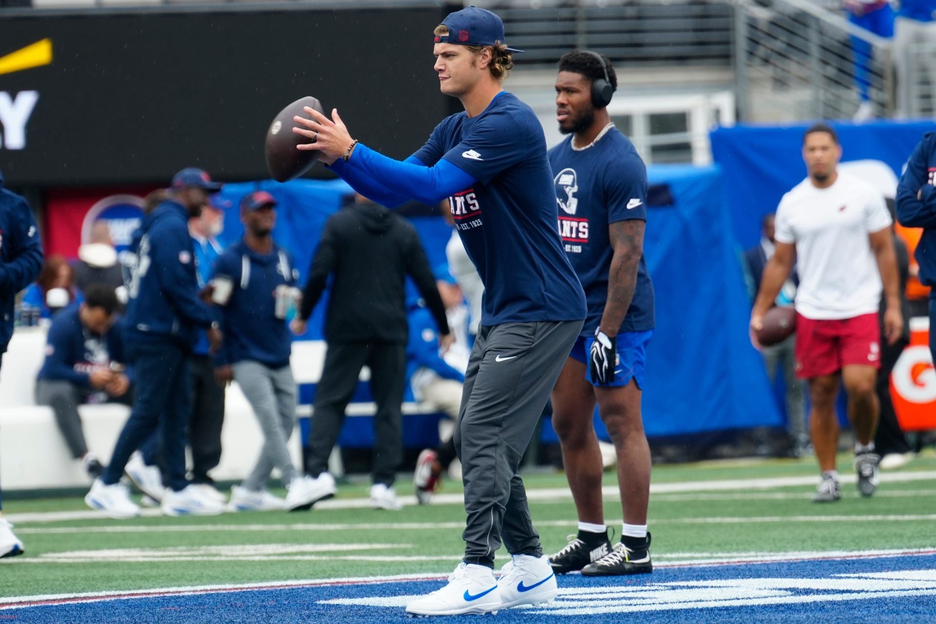 "J.J. McCarthy ima need you to shut this bum up" "This gon age like milk": NFL fans rip ex-Eagles LB for John Harbaugh changing Giants QB1