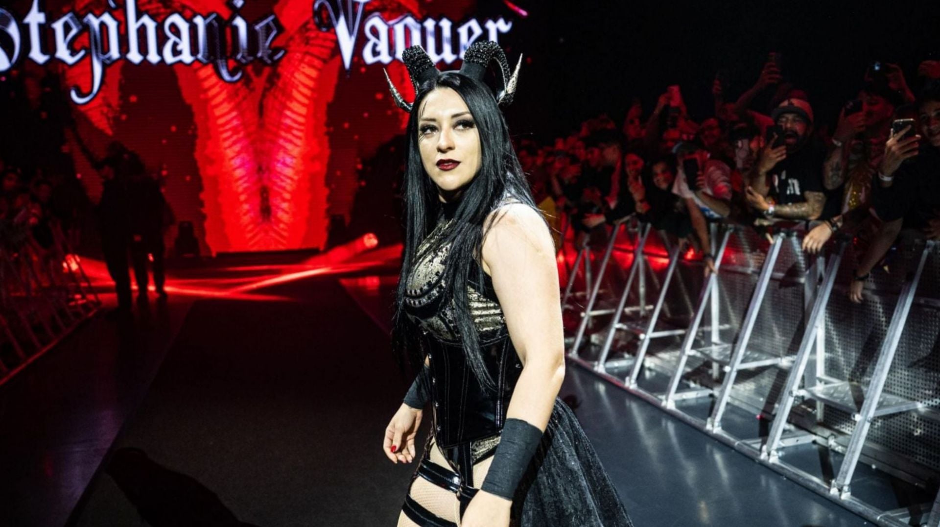 BREAKING: Stephanie Vaquer seemingly injured during WWE Women’s World Title Match at Money in the Bank