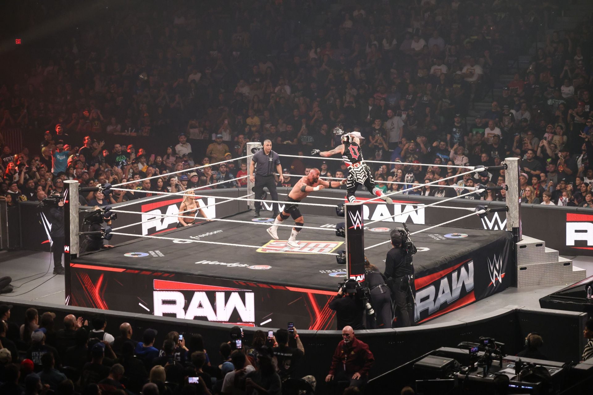 What time does WWE RAW start tonight? US, UK, India & more (October 26, 2026)