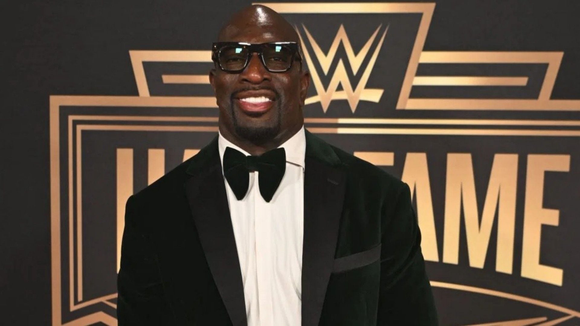 Titus O'Neil signs with a new ‘sports & entertainment’ company