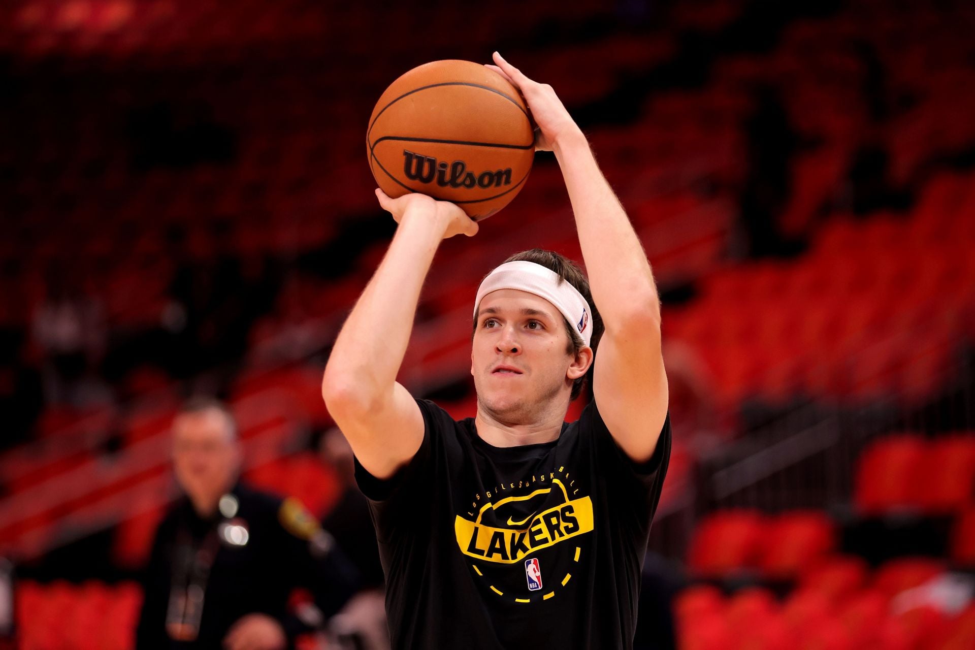 “We Already Injury Prone”: Lakers Fans’ Concerns Mount After Walker Kessler and Austin Reaves Injury Updates Before Preseason Debut