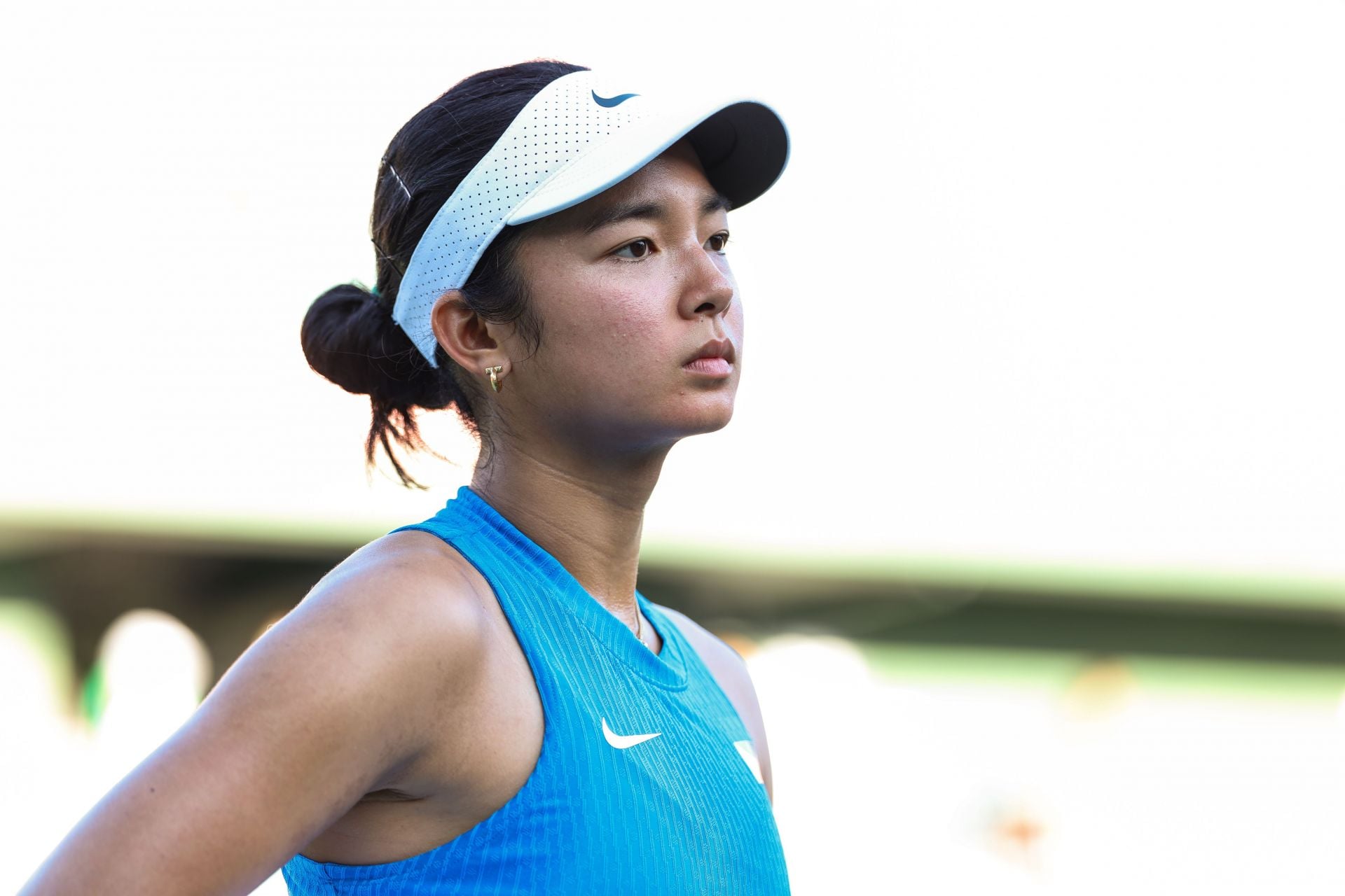 "Alex Eala should end her season at this point" - Fans react as Filipina suffers early heartbreak at Ningbo Open