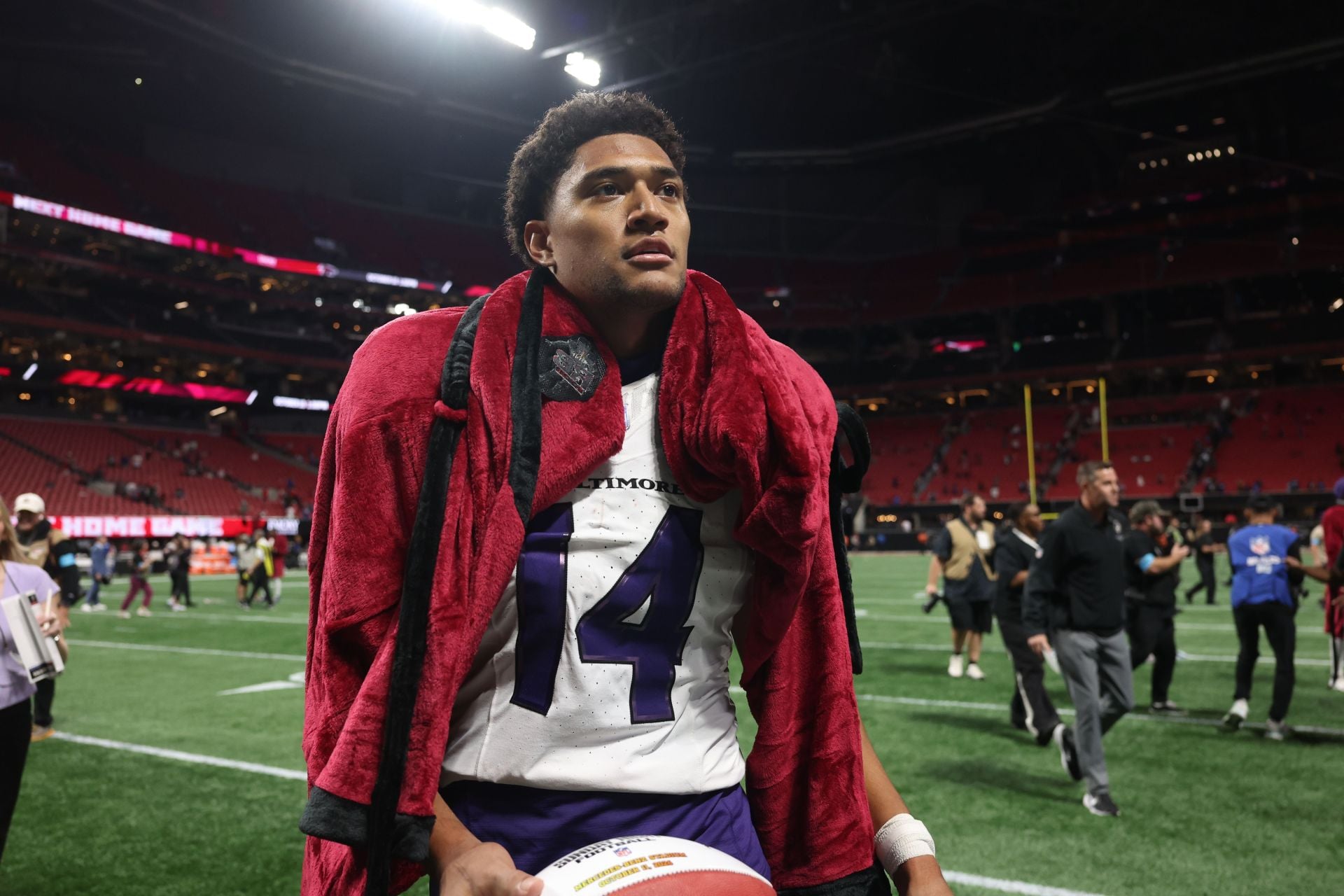 "Loser mentality," "He needs to be traded": NFL fans rip Kyle Hamilton over "soft" response on addressing Ravens' struggling defense