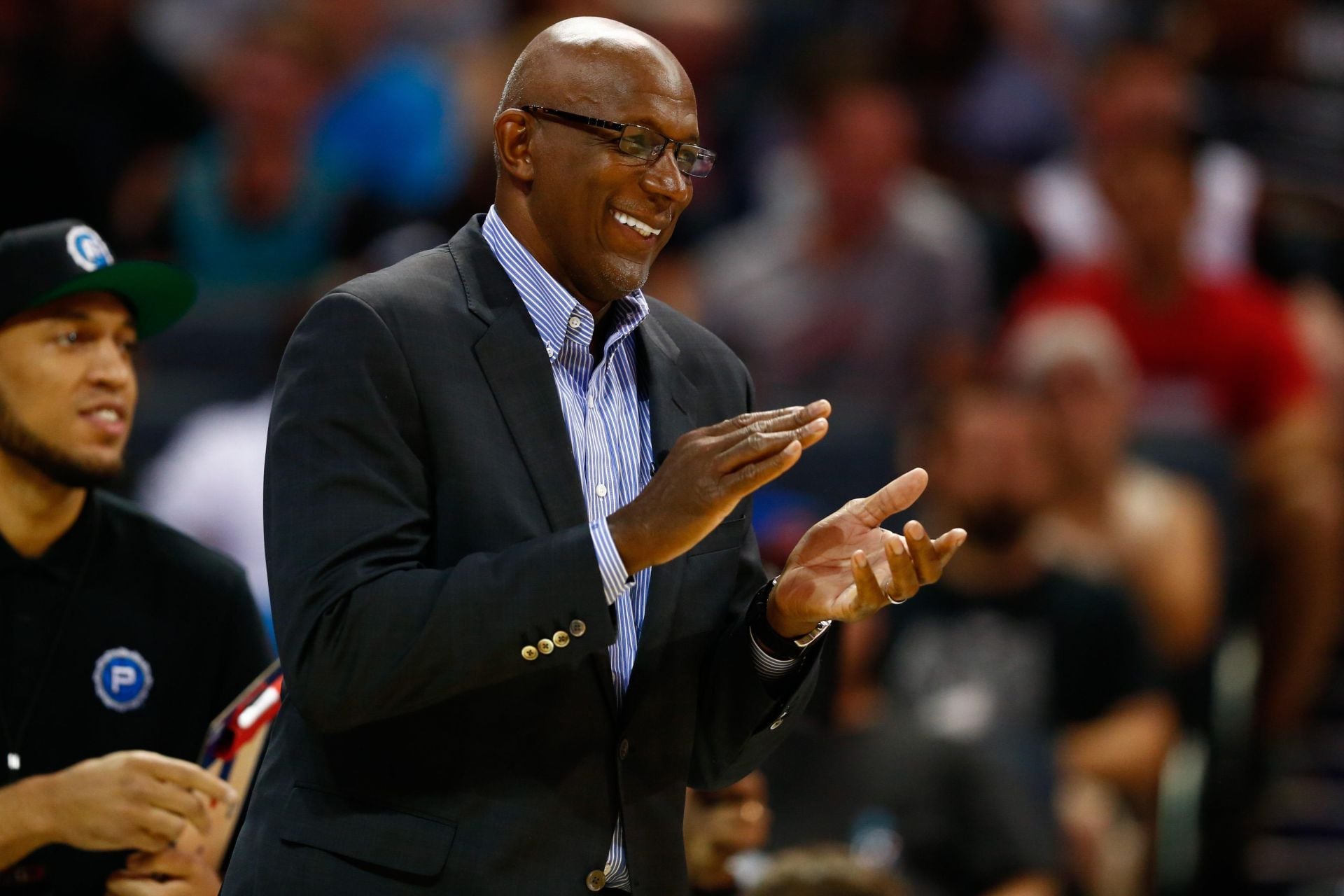 Clyde Drexler averaged 19.0 points, 6.1 rebounds and 5.4 assists for the Rockets- Source: Imagn