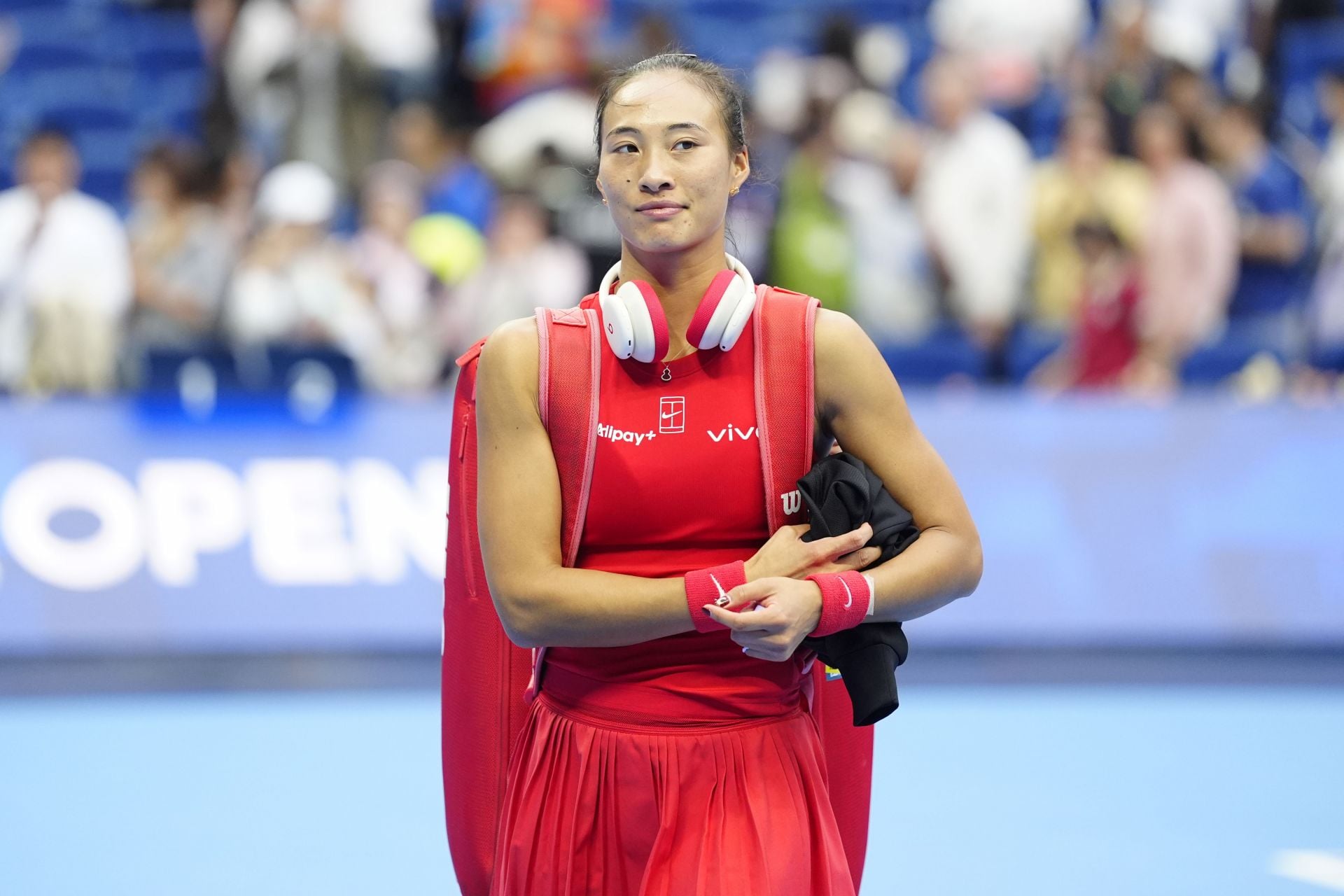 Elise Mertens vs Zheng Qinwen preview, head-to-head, odds, prediction, & betting tips | China Open 2026