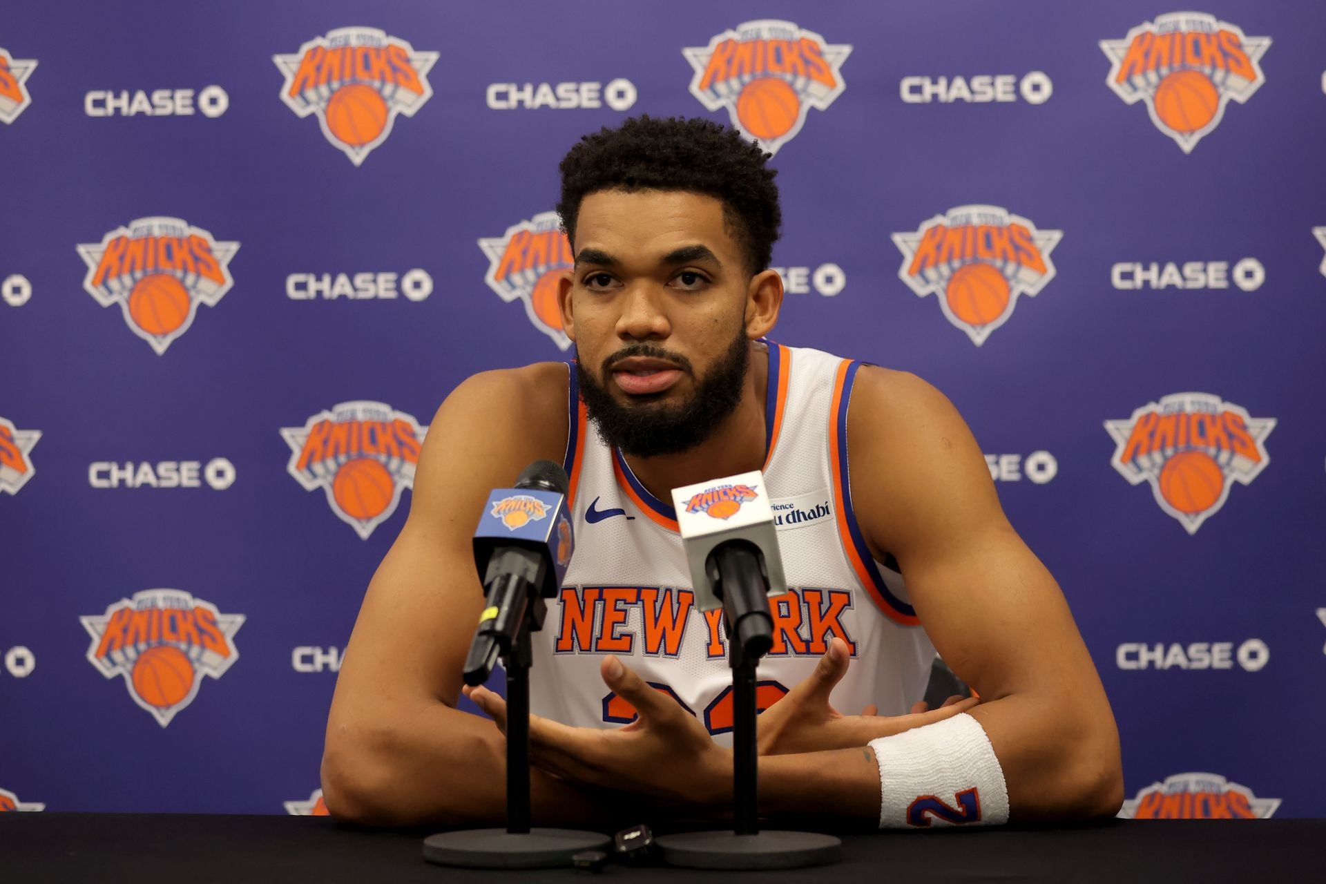 "He can’t accept $200 million?", "We killing Dolan" - NBA Fans Erupt As Karl-Anthony Towns Sounds Frustrated Over Knicks' $77M Lowball Extension Offer