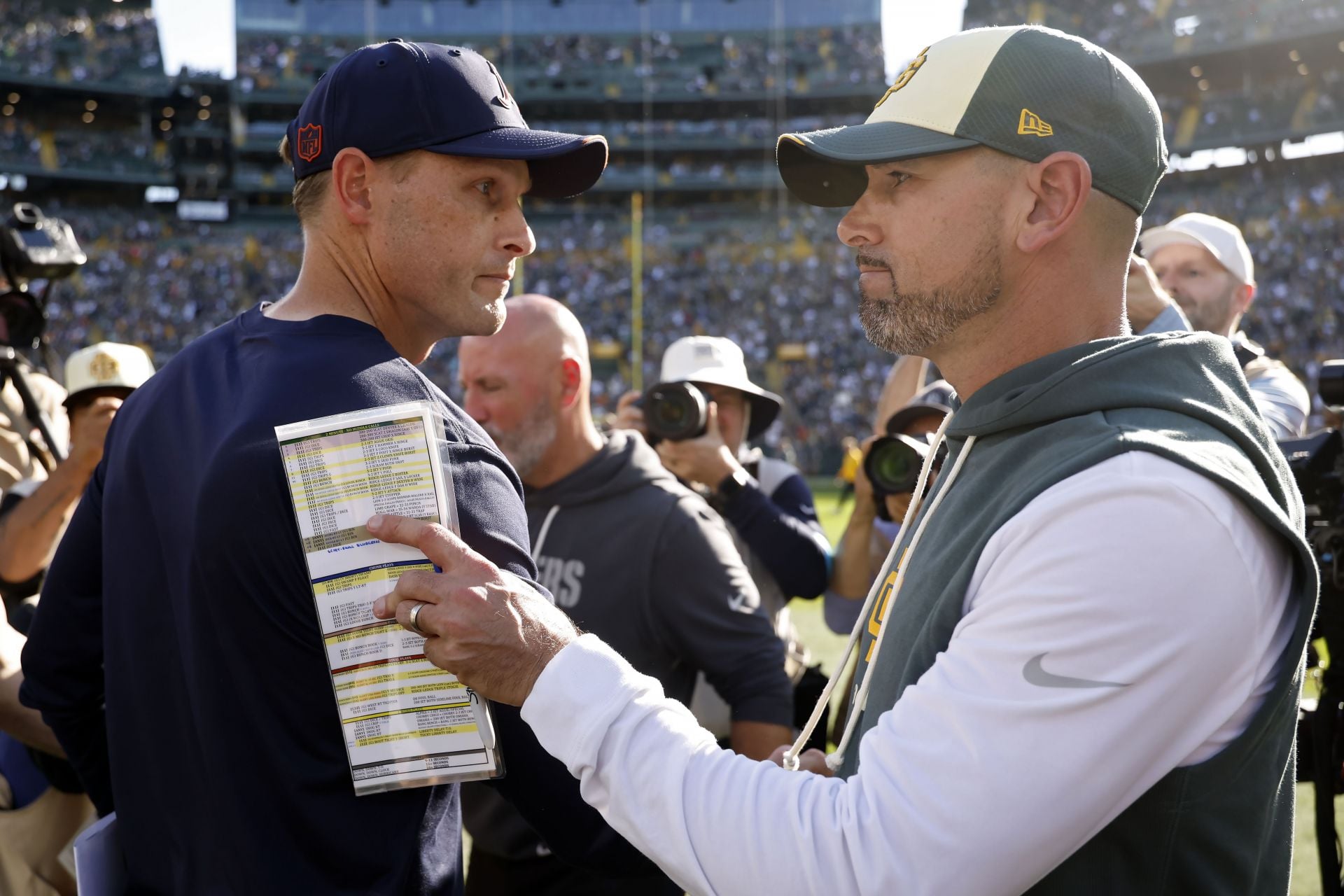 “They hate each other so much” “Got humbled BADLY”: NFL fans react to Ben Johnson-Matt LaFleur postgame handshake after Bears loss