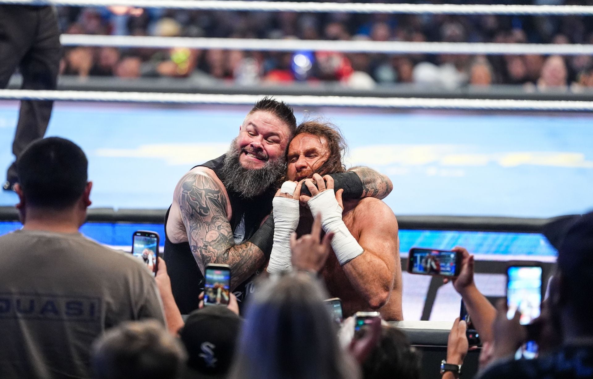 5 WWE stars who could cost Sami Zayn his match against Roman Reigns at Crown Jewel