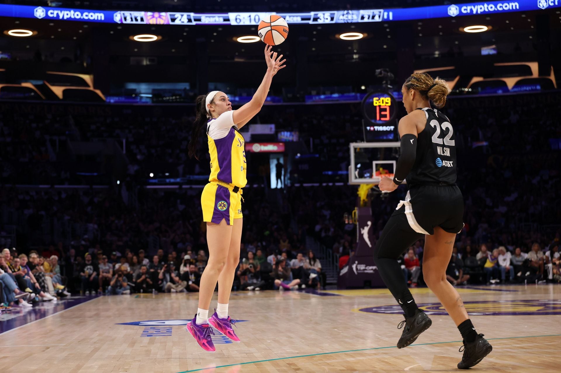 "Aces and A'ja Get Upset With a Finger Point": WNBA World Backs Dearica Hamby After Her Emotional Admission on Las Vegas Exit