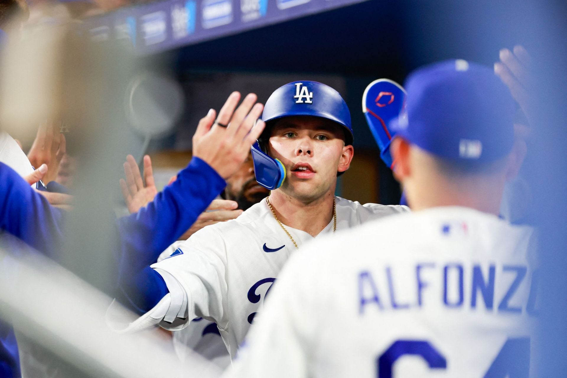 “She threw a FIT” – Dodgers wives and girlfriends gush over Dalton Rushing’s fiancee’s chic look in custom corset top and beige cargo joggers