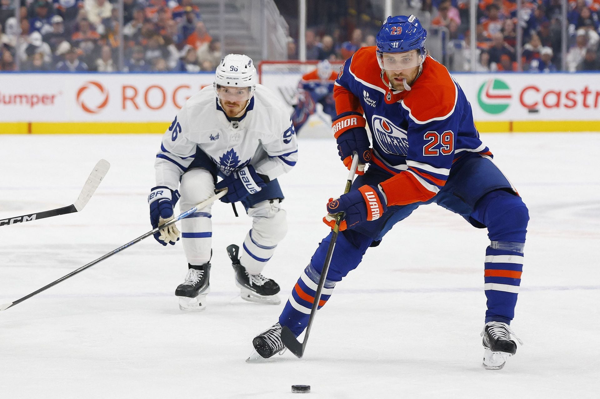 Leon Draisaitl Crosscheck on Auston Matthews [Highlights 2026]