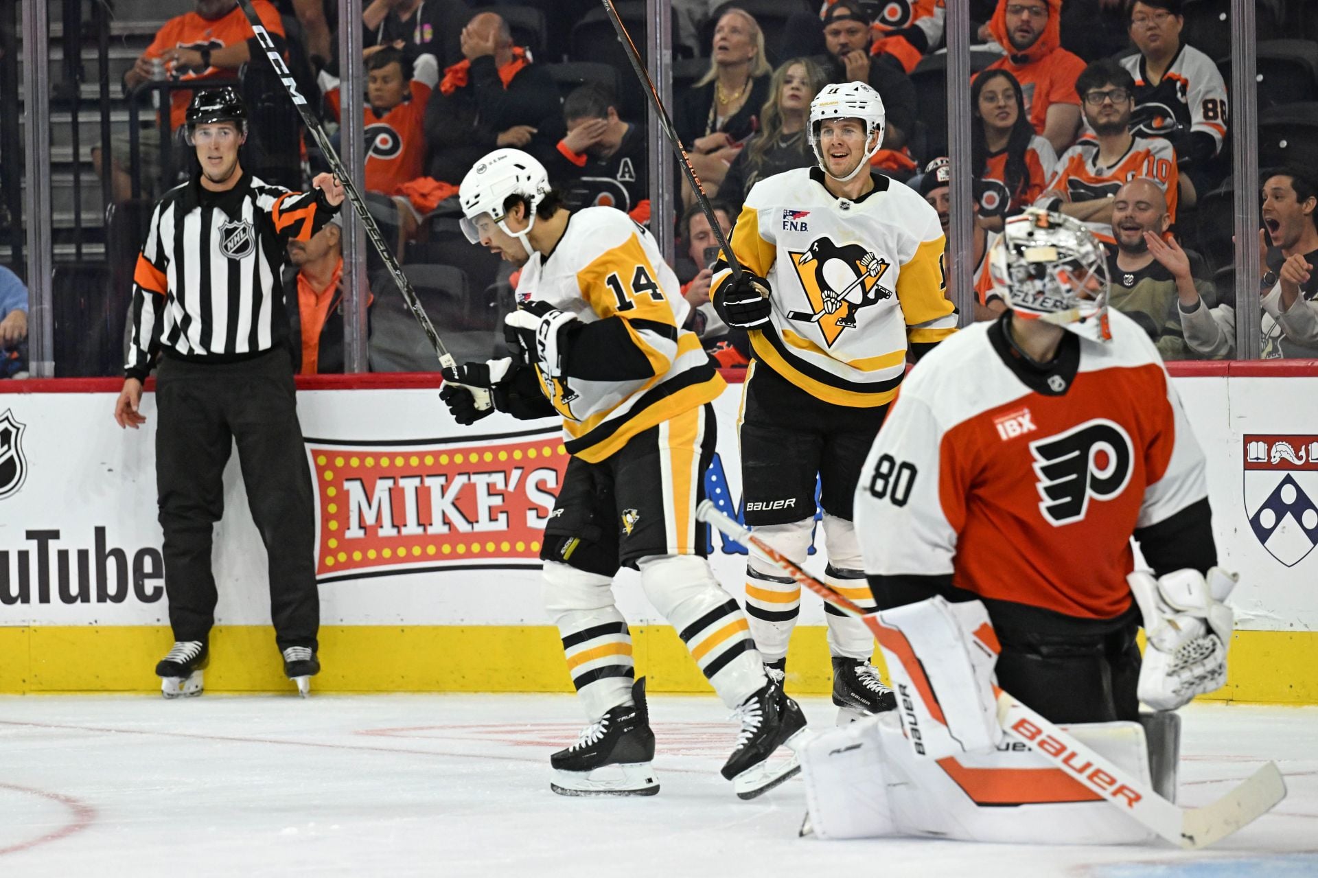 "Crosby and Malkin still own this building": PIT fans rejoice as Penguins hand Flyers 7-0 beatdown in Battle of Pennsylvania season opener