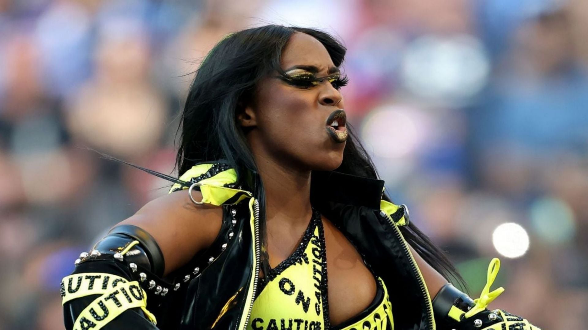 Female WWE RAW Star Sends Message to Naomi