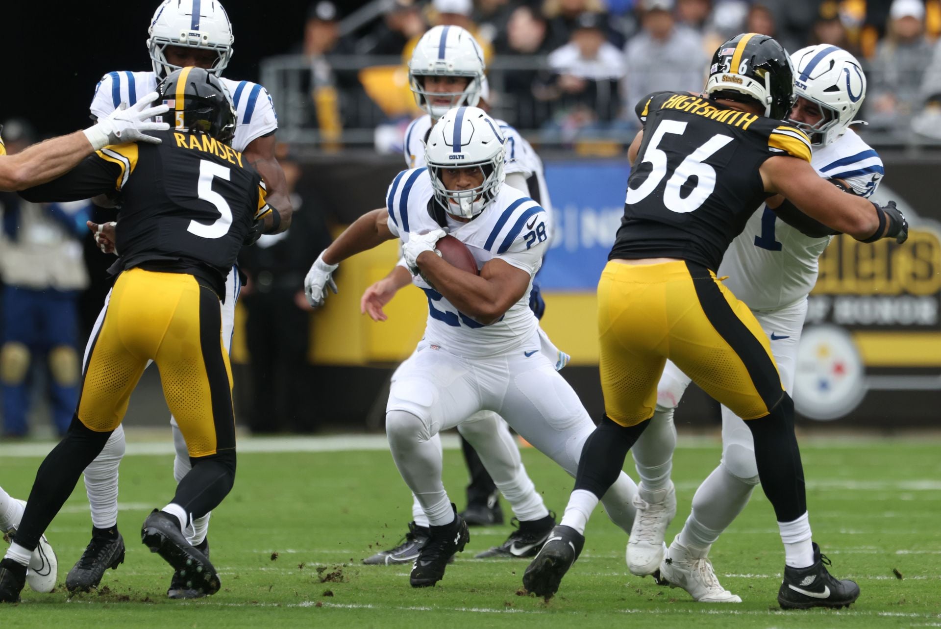 "FIRE Shane Steichen" "whole coaching staff needs fired": NFL fans blast Colts HC for pulling Jonathan Taylor on sideline on crucial play